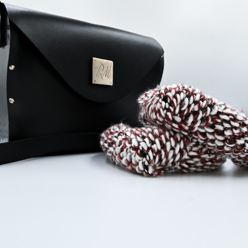 Crimson Woolen Elegance Handmade Hair Cue